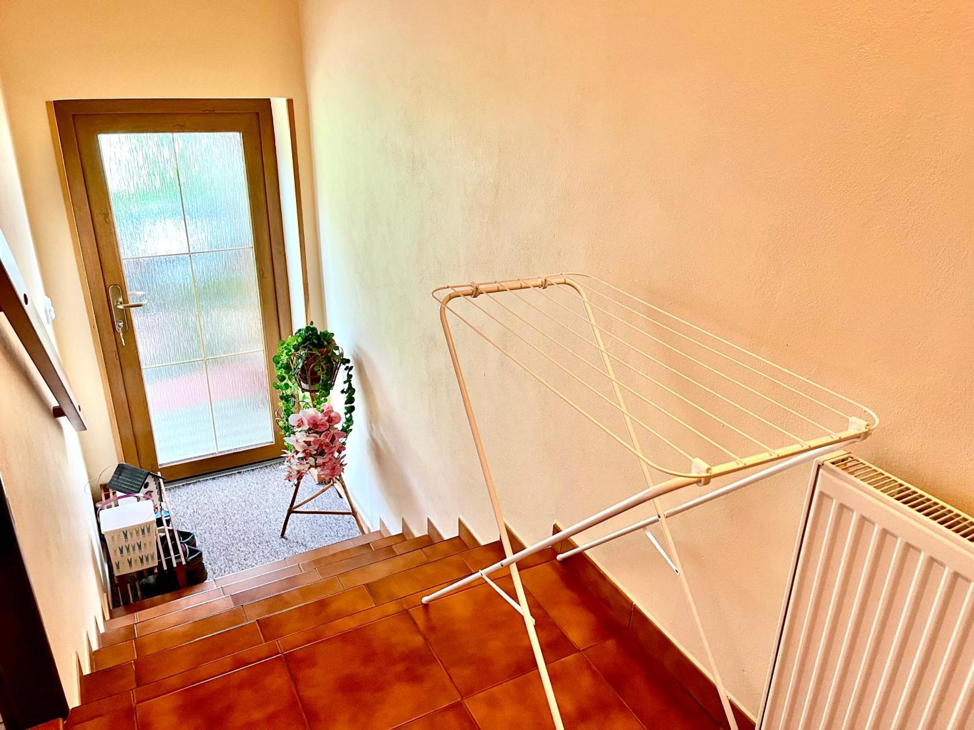 P&P Jicin Apartments - Soukrome 2-3 Luzkove Pokoje S Vlastni Kuchyni A Koupelnou Екстериор снимка